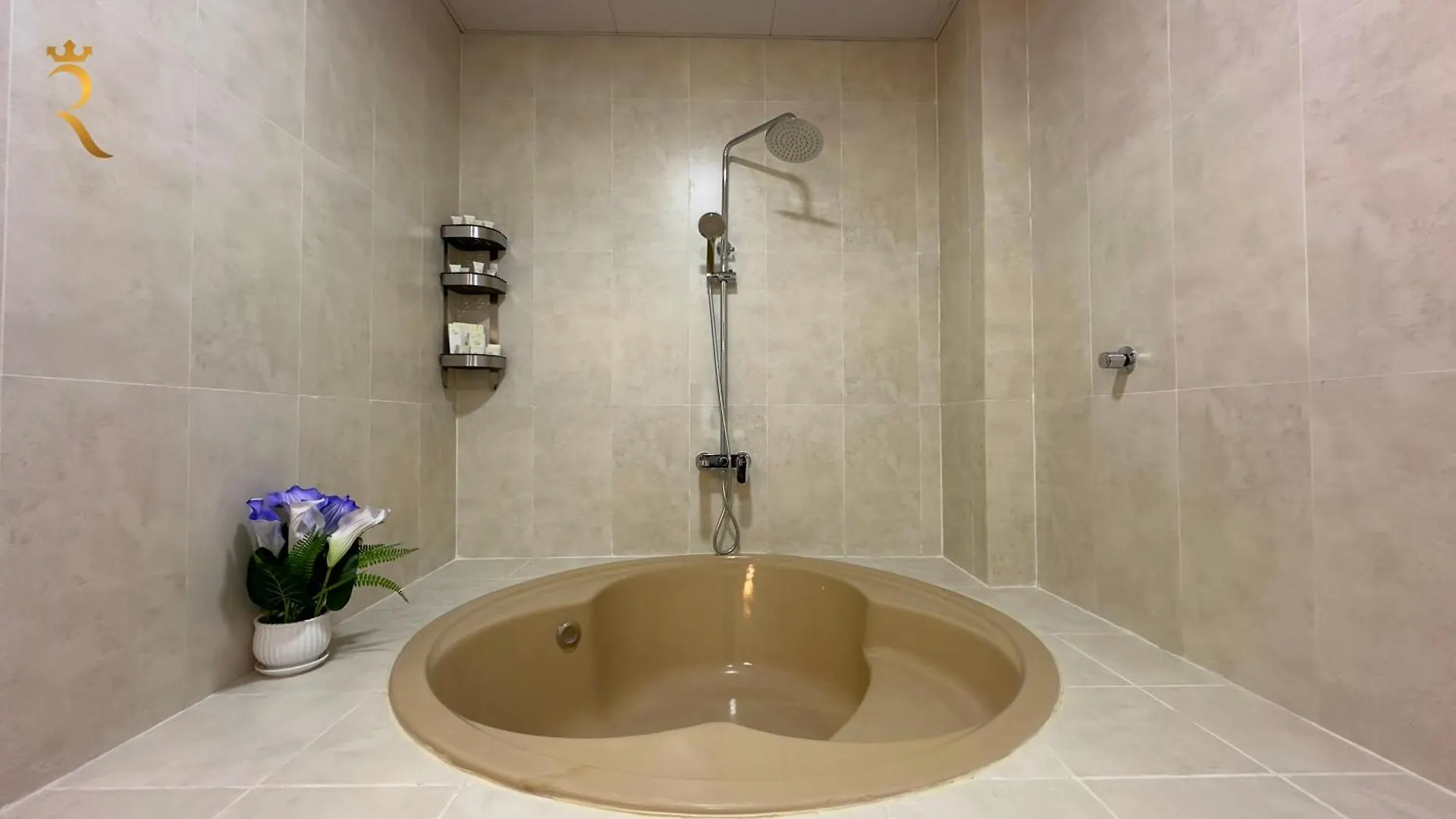 Apartment Exquisite 5-Br Paradise In Al Danah Abu Dhabi United Arab Emirates
