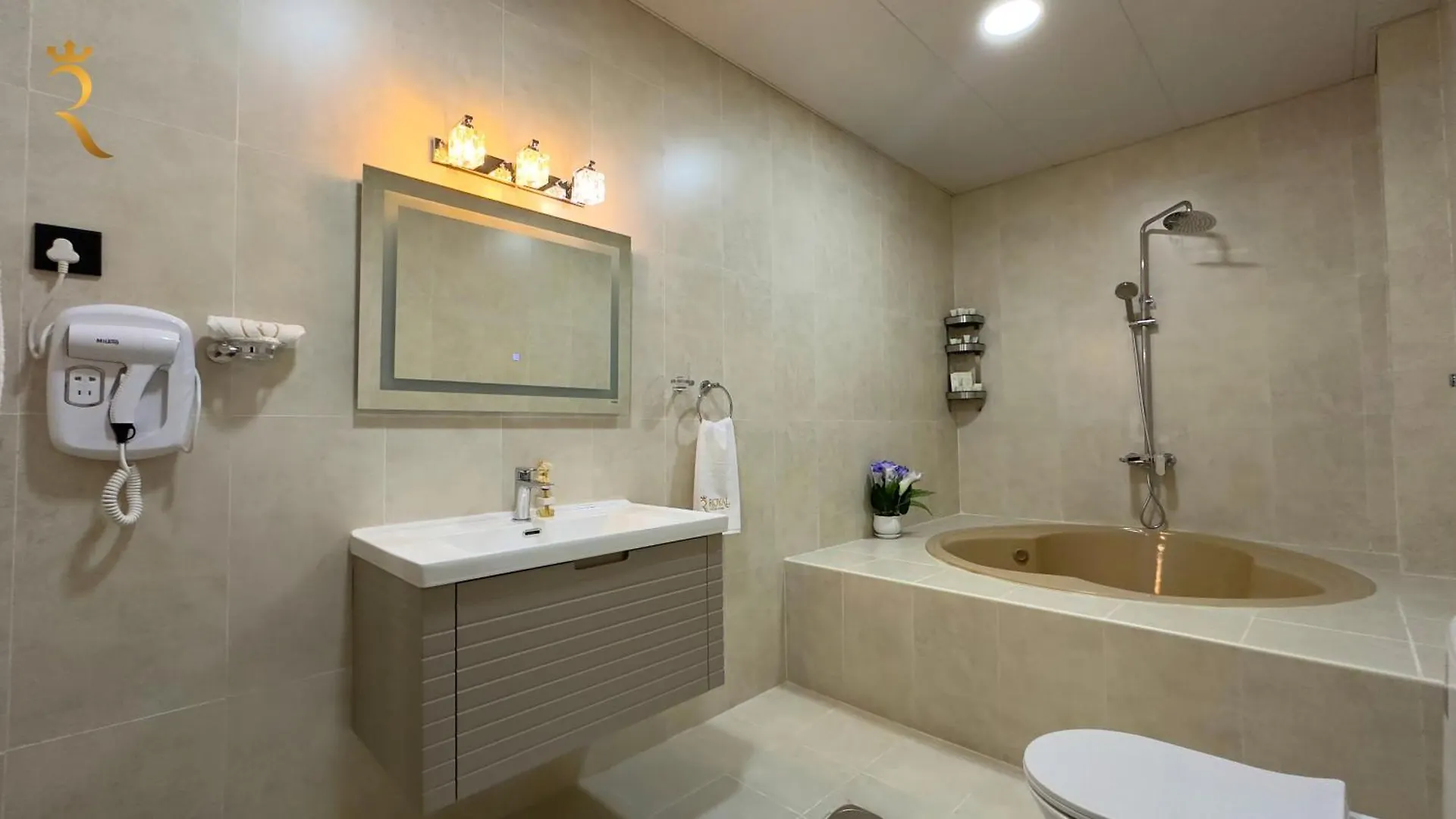 Exquisite 5-Br Paradise In Al Danah Abu Dhabi