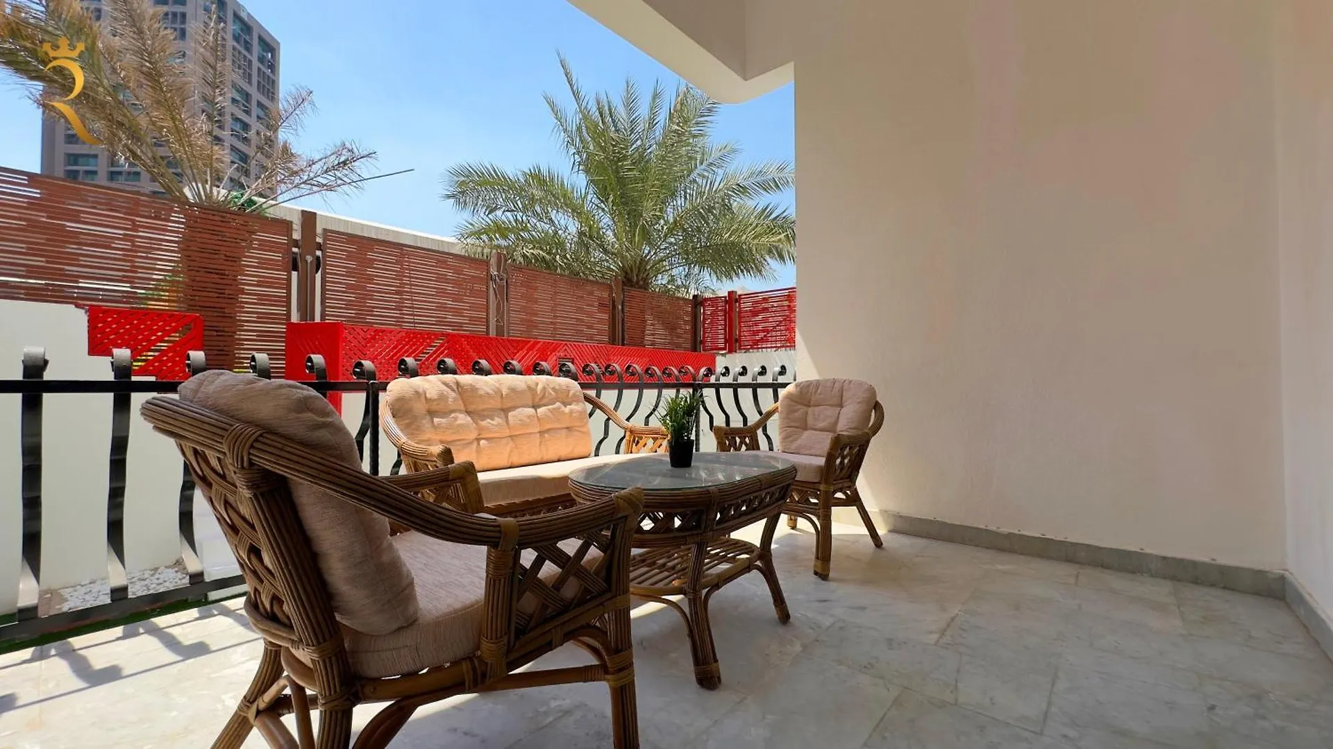 דירה אבו דאבי Exquisite 5-Br Paradise In Al Danah